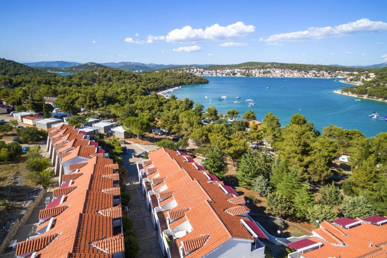 Belvilla Apartments In Holiday Resort Jezera Village, Island Murter ทิสโน ภายนอก รูปภาพ